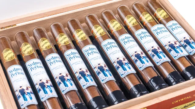 LM Cigars Custom Cigars: Personalized Labels and Printed Cellophane for Weddings, Events and Gifts